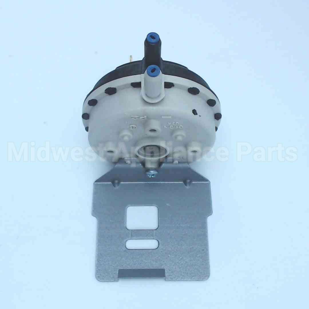 11U72 Lennox Pressure Switch .90