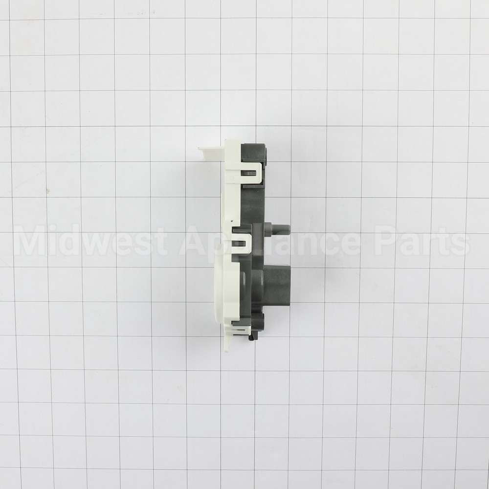 137431200 Frigidaire Lock