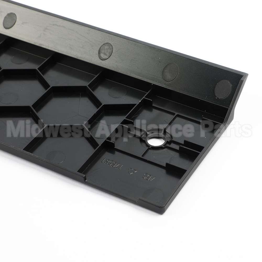 1765810101 Beko Plastic Nordic Kick Plate