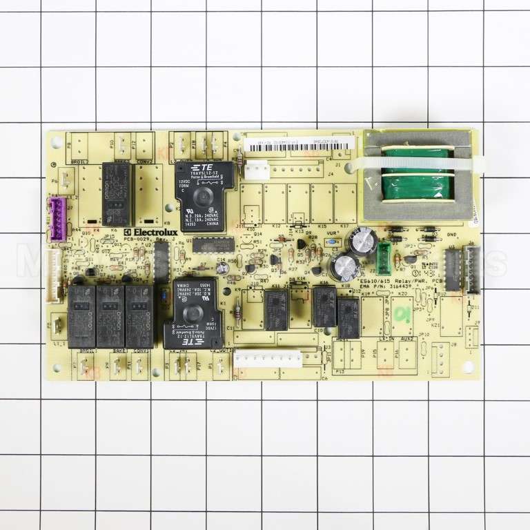 316443916 Frigidaire Board