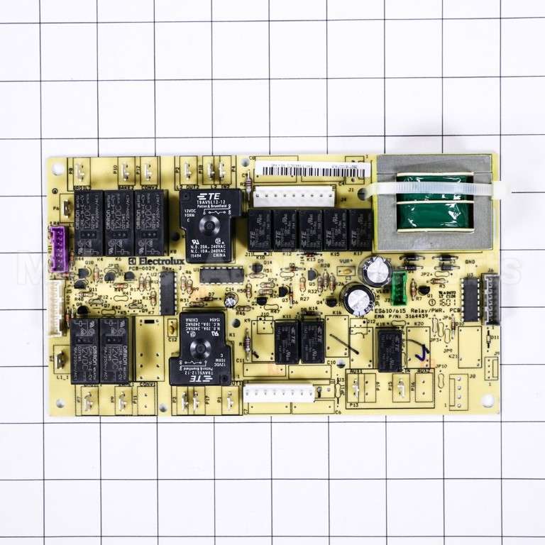 316443927 Frigidaire Board
