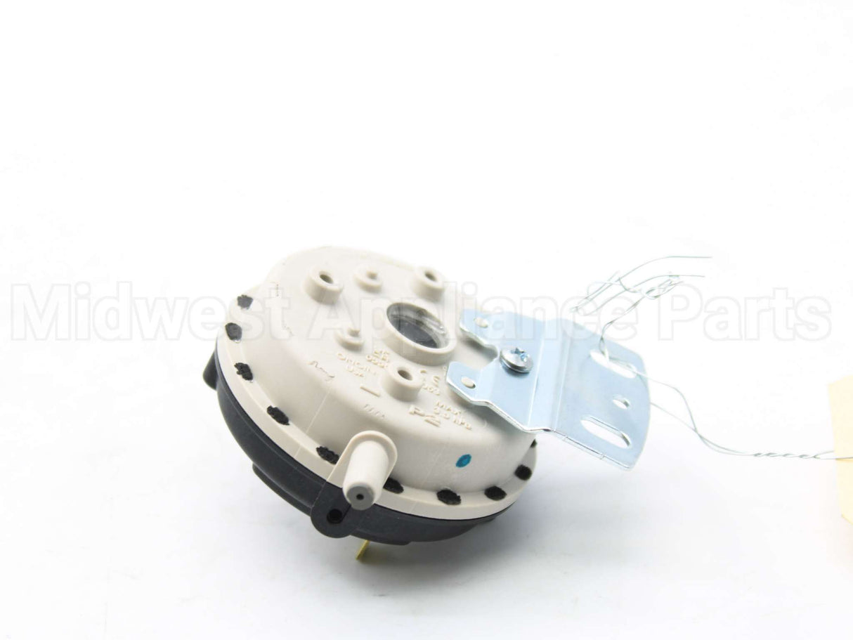 NS2-1013-00 Cleveland Controls Pressure Switch