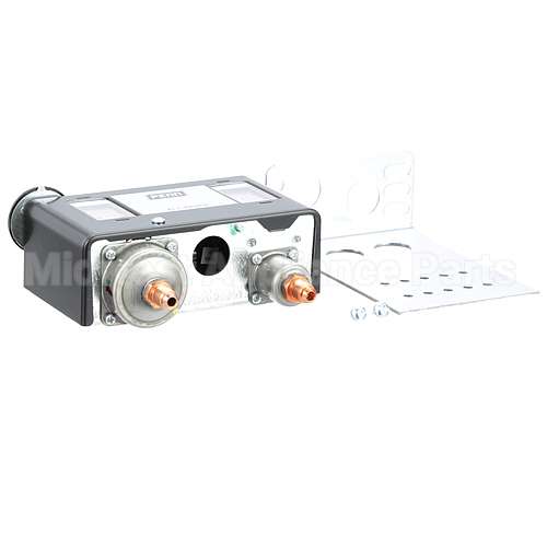 P170LB-1 Johnson Controls Control, Dual Pressure W/ 1/4 Conn (Spst)