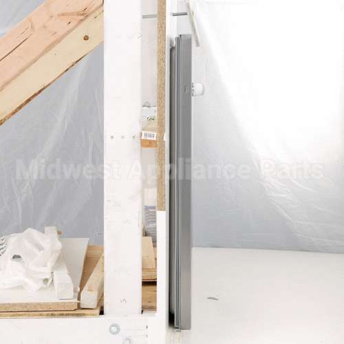 SK-200-39300-01 Traulsen 1/2 W A/R Line Door W/Snap Gsk