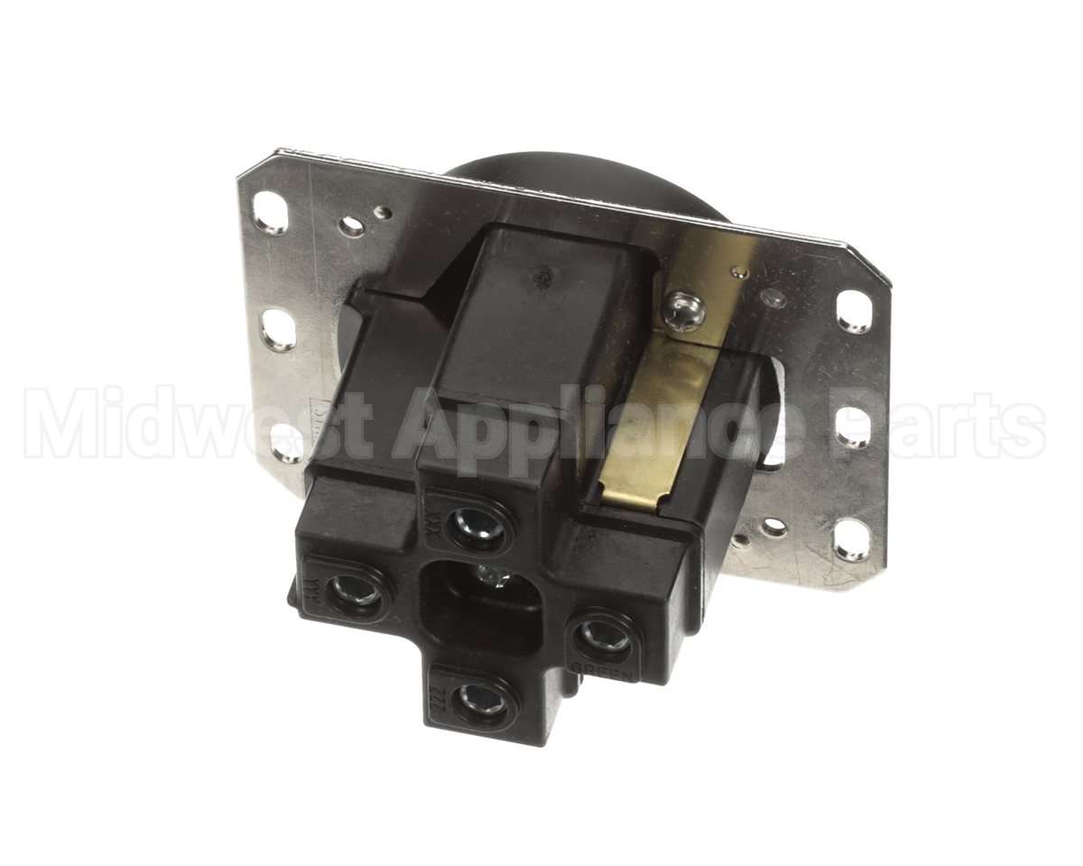 037560 Henny Penny Receptacle-250Vnema 15-60R