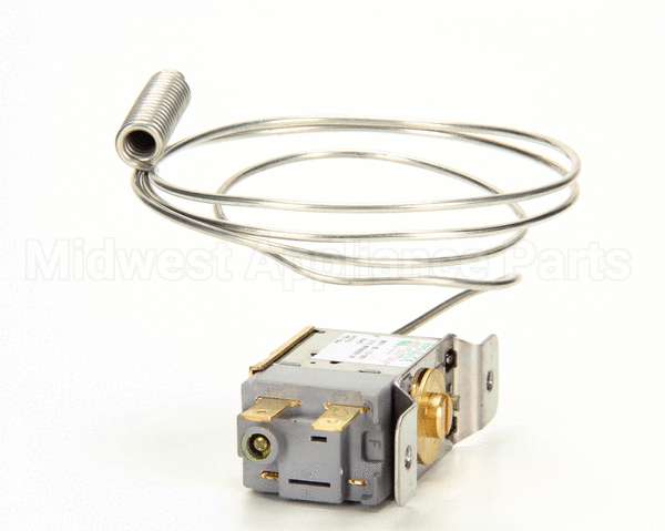 4-748 Continental Refrigeration Temp Control Refrigerator