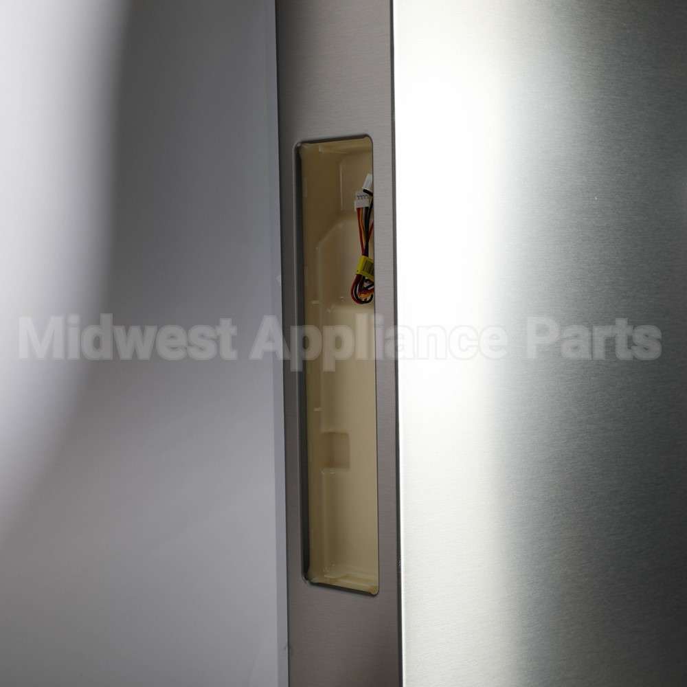 5304533072 Frigidaire Door Assembly