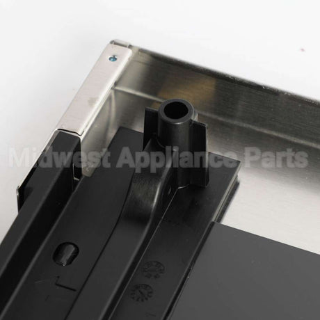 5304533446 Frigidaire Door Assembly