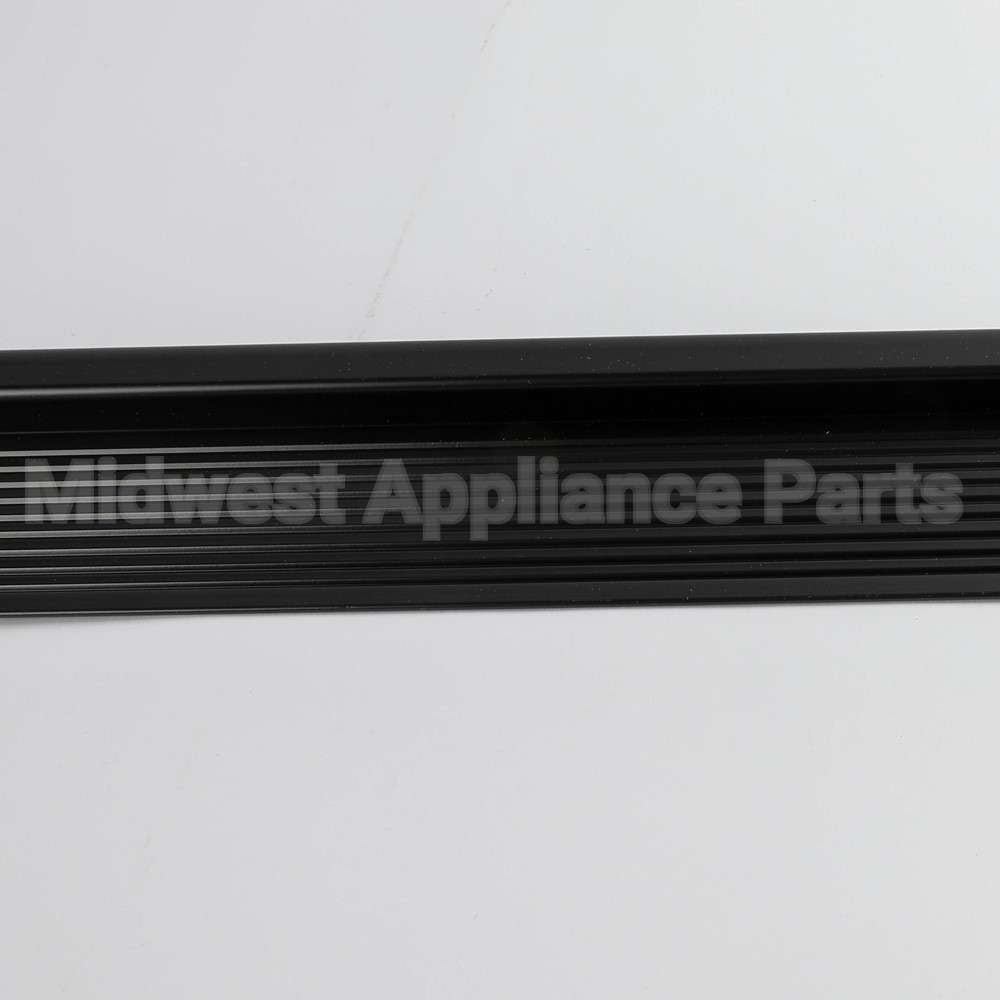 W10859915 Whirlpool Grille-Frt