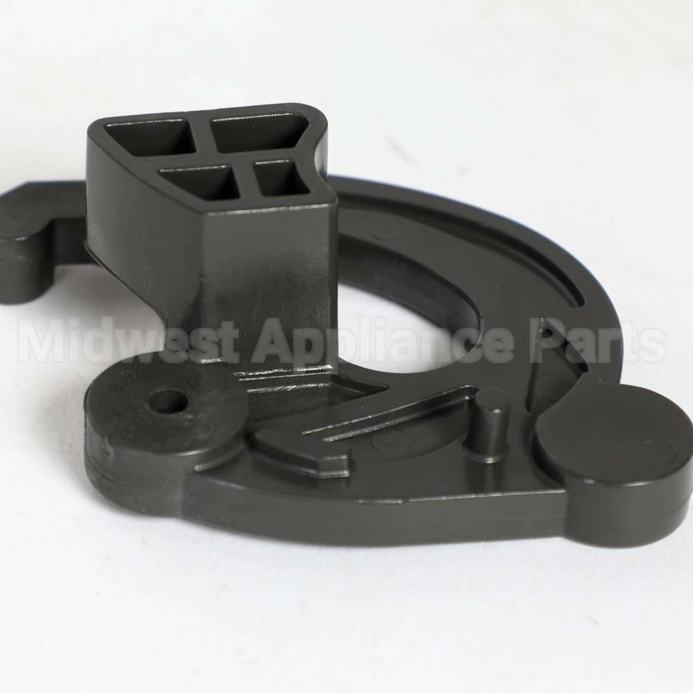 WR11X46105 GE Door Closure Lh