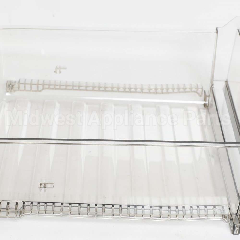 WR32X31955 GE Tinted Vegetable Pan